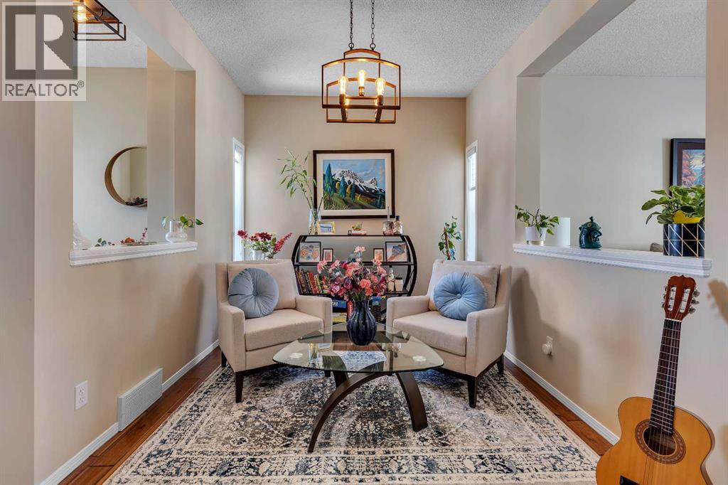 10 Evansbrooke Place NW, Calgary, Alberta  T3P 1G3 - Photo 9 - A2297524