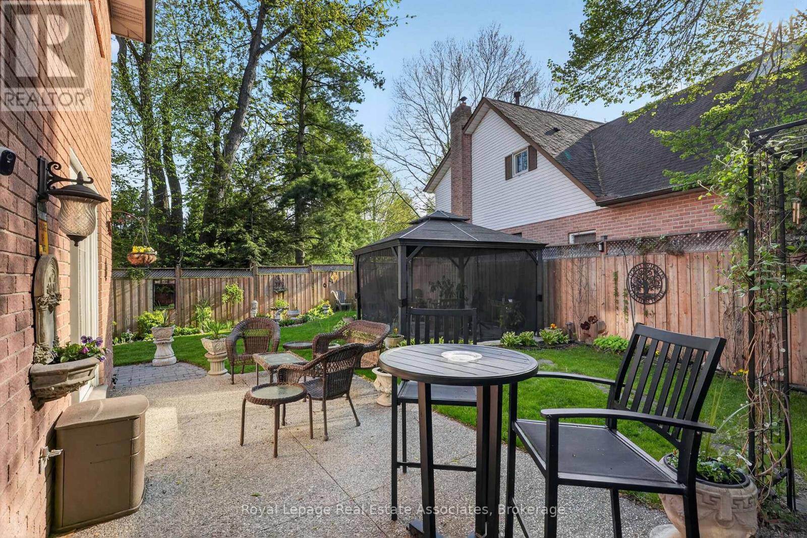 174 Cheverie Street, Oakville, Ontario L6J 6C4 - Photo 46 - W13156440
