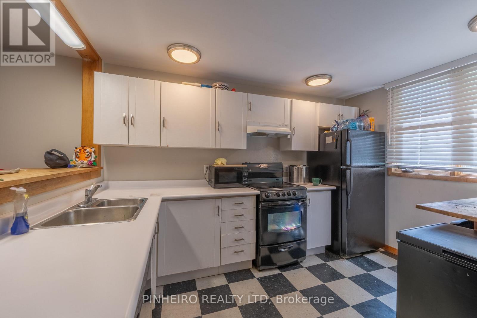 369 Hamilton Road, London East, Ontario  N5Z 1R6 - Photo 37 - X13156822