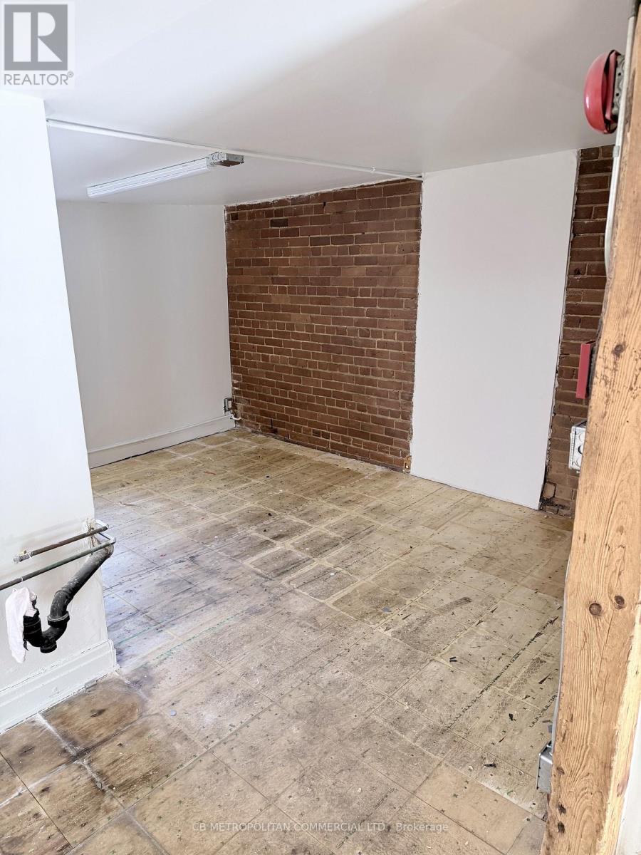7-Rear - 531-533 Yonge Street, Toronto, Ontario M4Y 1Y5 - Photo 5 - C13053970