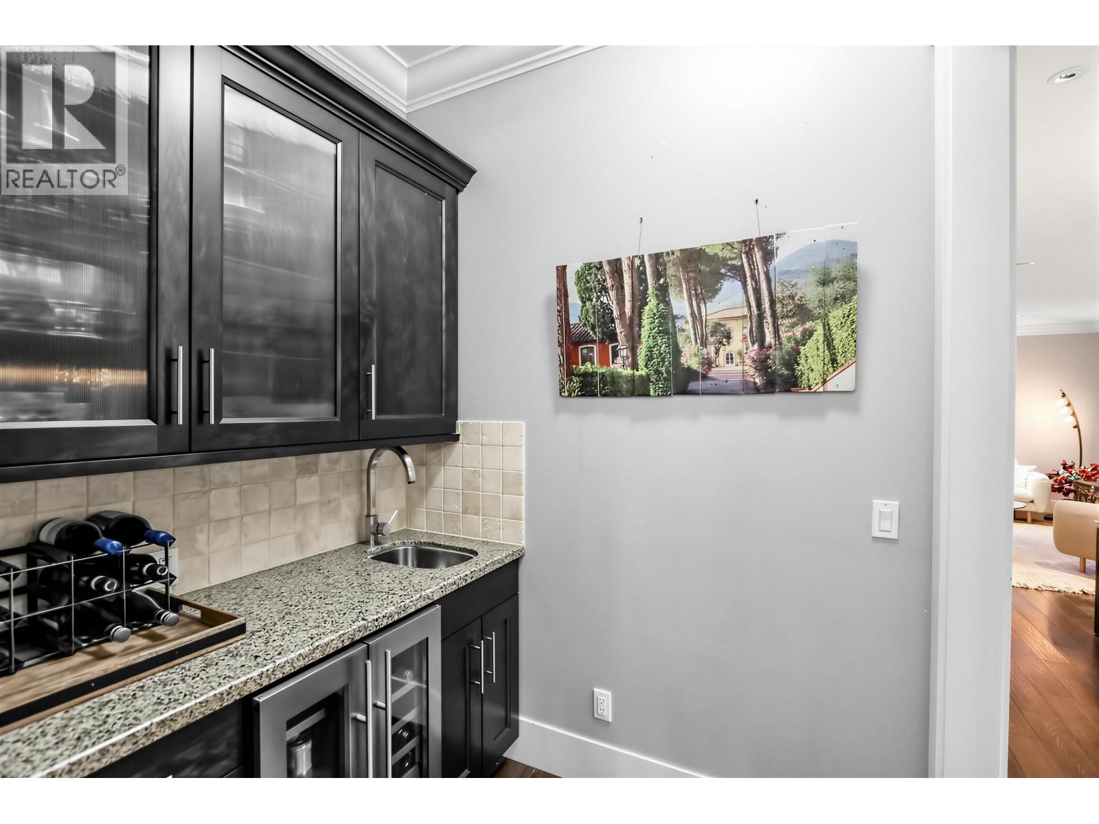 1376 Dyck Road, North Vancouver, British Columbia V7K 1S2 - Photo 14 - R3124217