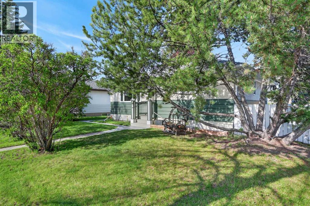 9211 Elbow Drive SW, Calgary, Alberta  T2V 1L5 - Photo 3 - A2309600