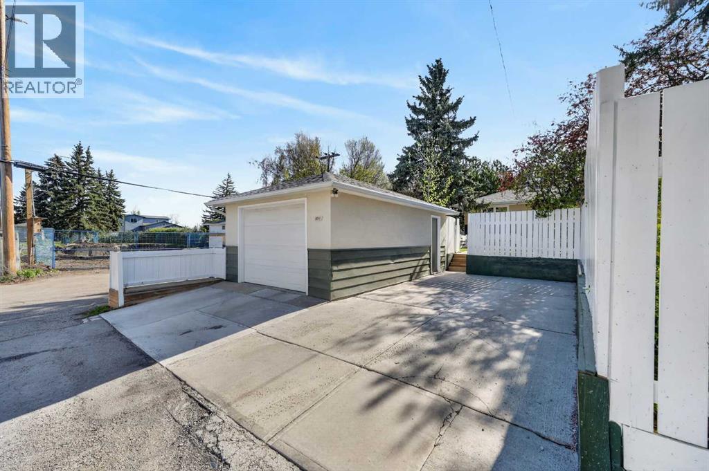 9211 Elbow Drive SW, Calgary, Alberta  T2V 1L5 - Photo 37 - A2309600