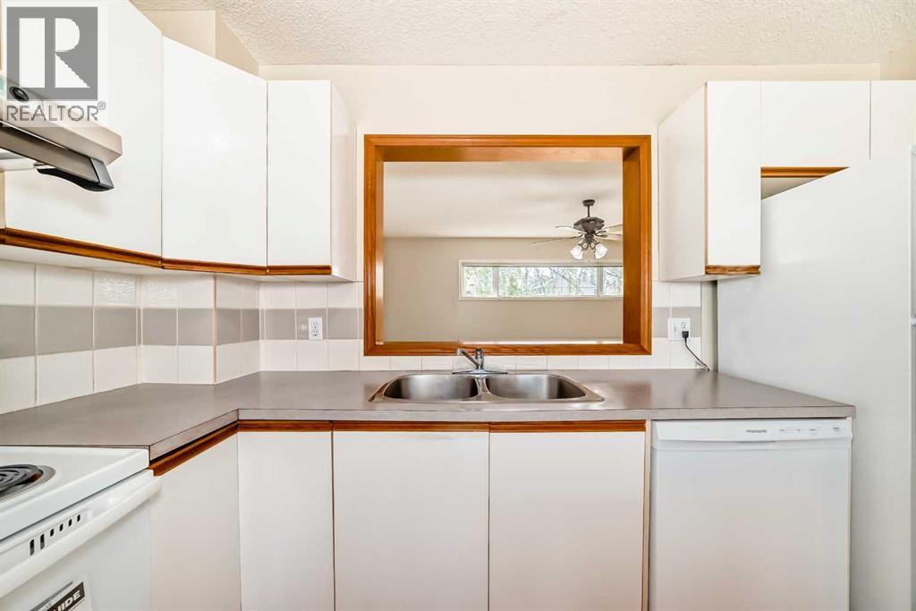 31 Harvest Oak Circle NE, Calgary, Alberta  T3K 4S6 - Photo 9 - A2312205