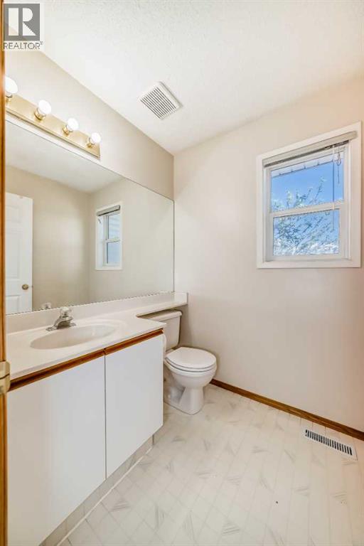 31 Harvest Oak Circle NE, Calgary, Alberta  T3K 4S6 - Photo 16 - A2312205