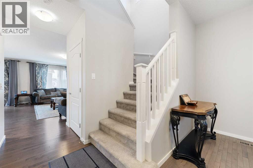 229 Kingsbury Close SE, Airdrie, Alberta  T4A 0R3 - Photo 4 - A2312511