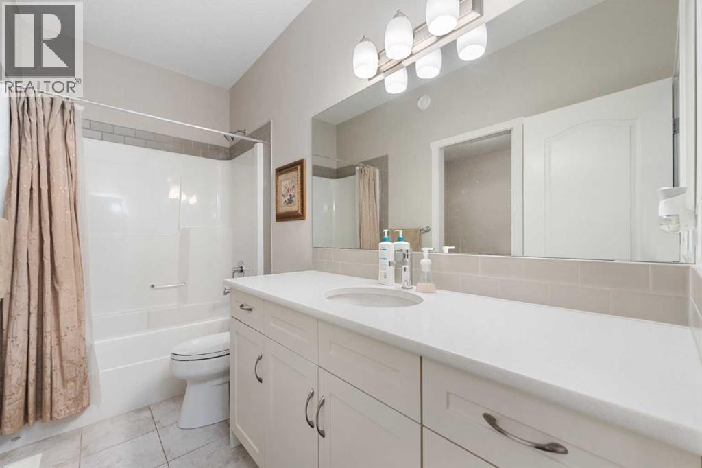 229 Kingsbury Close SE, Airdrie, Alberta  T4A 0R3 - Photo 14 - A2312511