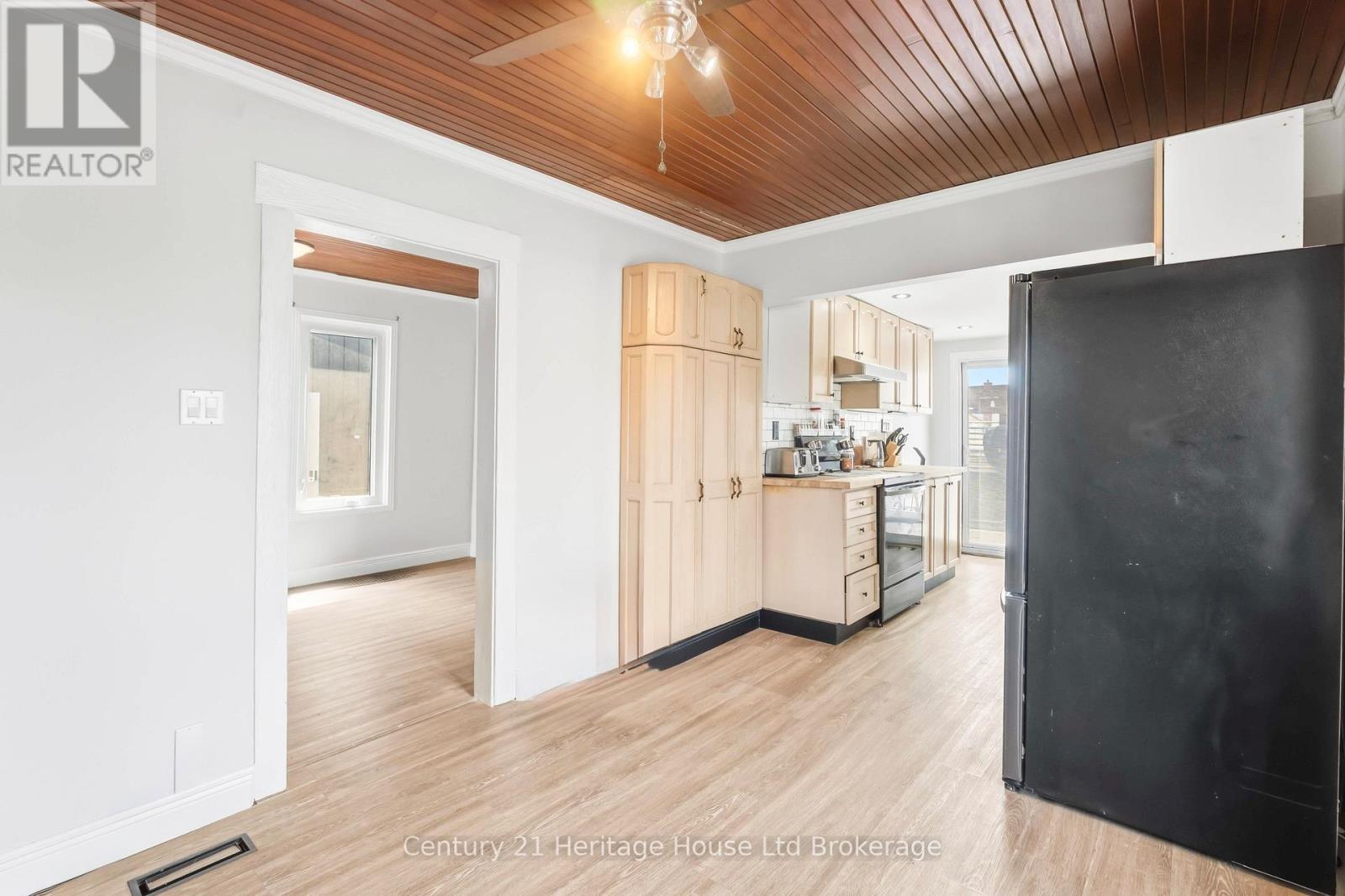34 Humboldt Parkway, Port Colborne, Ontario  L3K 2H2 - Photo 6 - X13156704