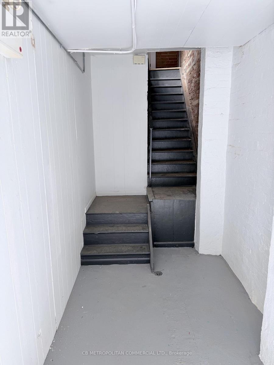 8-Rear - 531-533 Yonge Street, Toronto, Ontario M4Y 1Y5 - Photo 6 - C13053972