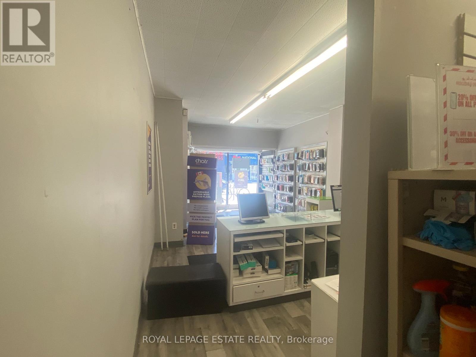 640 Danforth Avenue, Toronto, Ontario M4K 1R3 - Photo 6 - E13155782