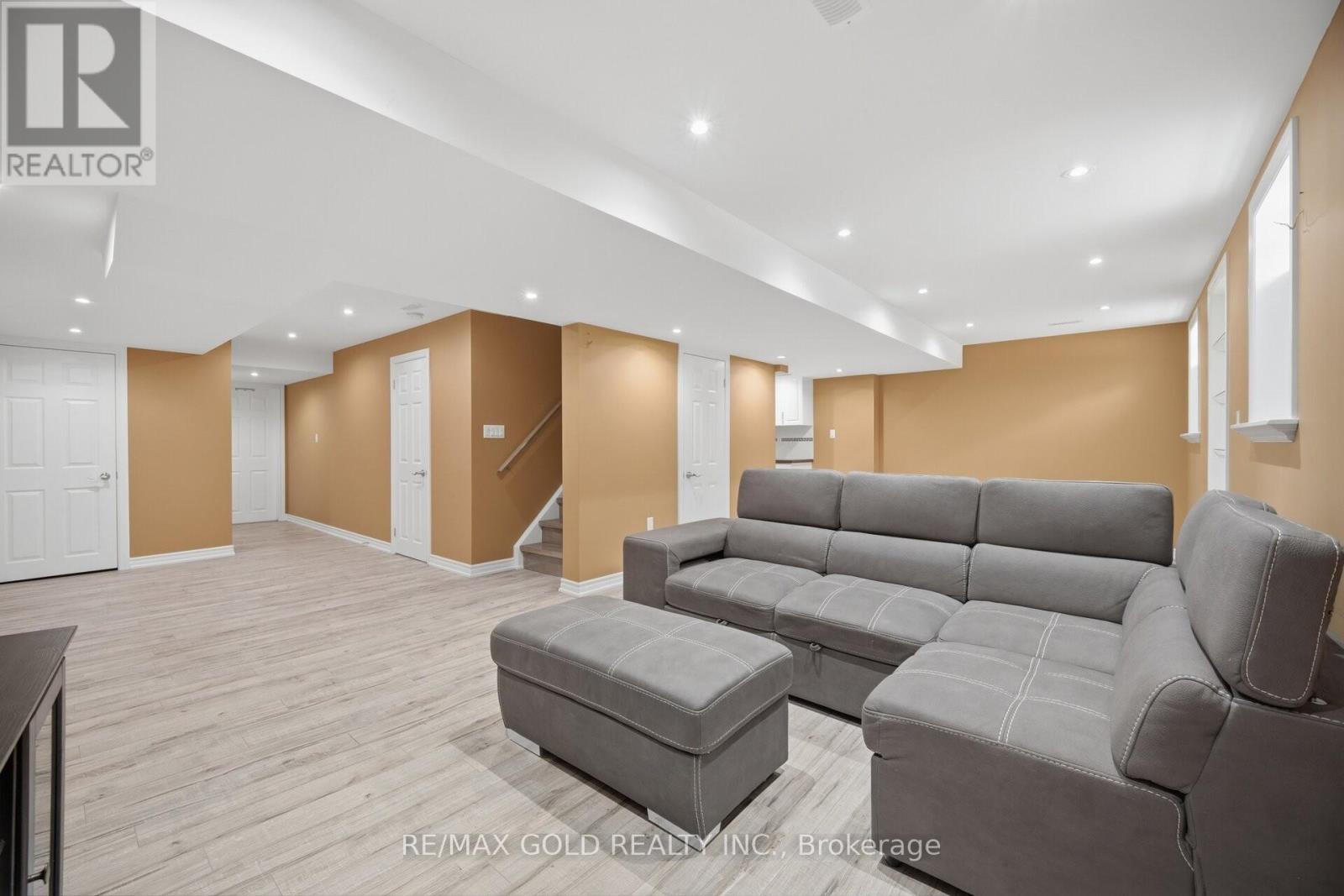 52 Watsonbrook Drive, Brampton, Ontario  L6R 0R3 - Photo 21 - W13156242