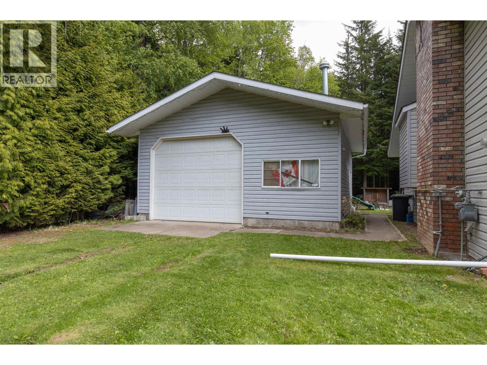 2190 Churchill Drive, Thornhill, British Columbia V8G 0E8 - Photo 2 - R3126238