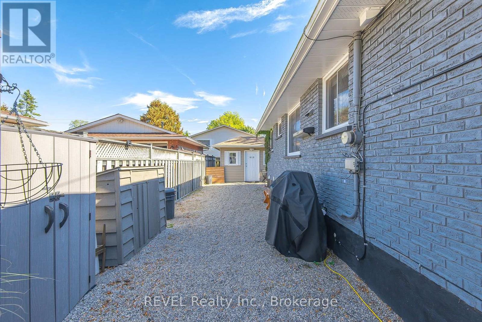 2 Cherie Road, St. Catharines, Ontario  L2M 6J9 - Photo 23 - X13156838