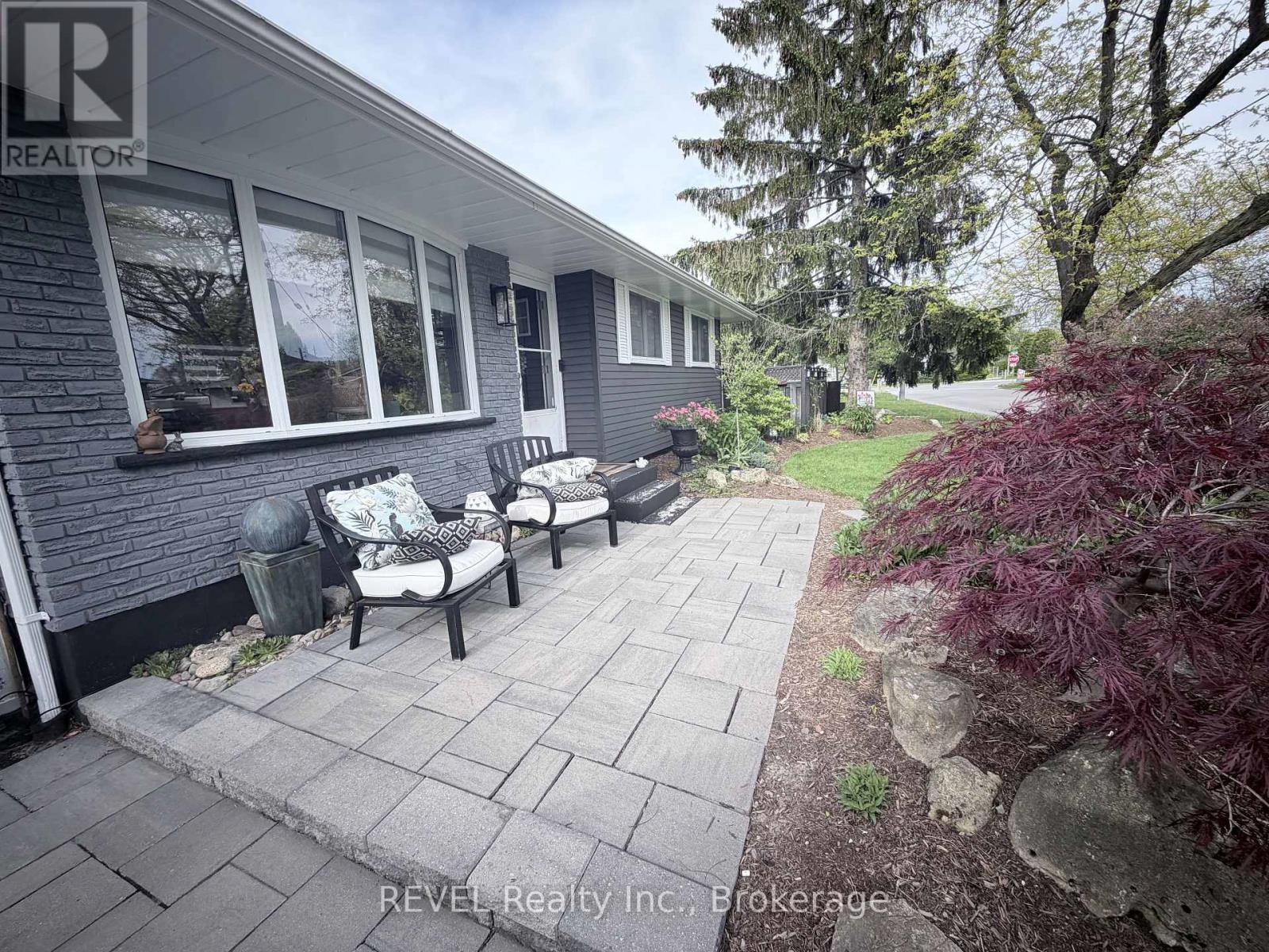 2 Cherie Road, St. Catharines, Ontario  L2M 6J9 - Photo 4 - X13156838
