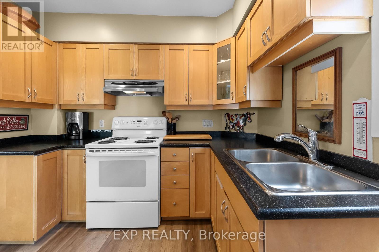 17 Moote Street, St. Catharines, Ontario  L2N 1B3 - Photo 14 - X13156896