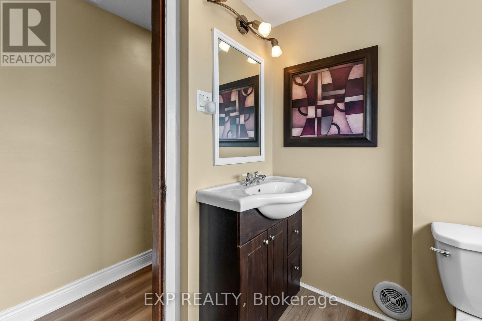 17 Moote Street, St. Catharines, Ontario  L2N 1B3 - Photo 22 - X13156896