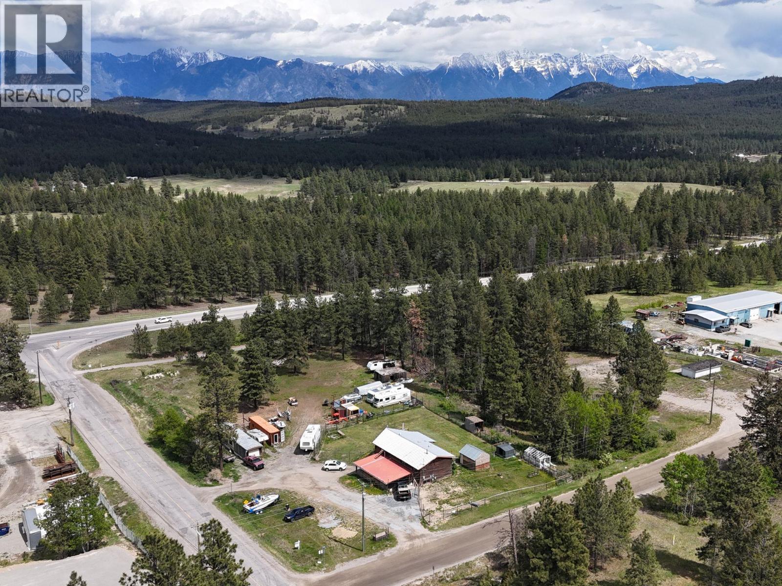 4300 Echo Field Road, Cranbrook, British Columbia  V1C 7B6 - Photo 5 - 10386943