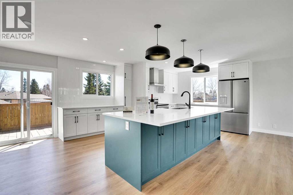248 Madeira Place NE, Calgary, Alberta  T2A 5T1 - Photo 6 - A2297905