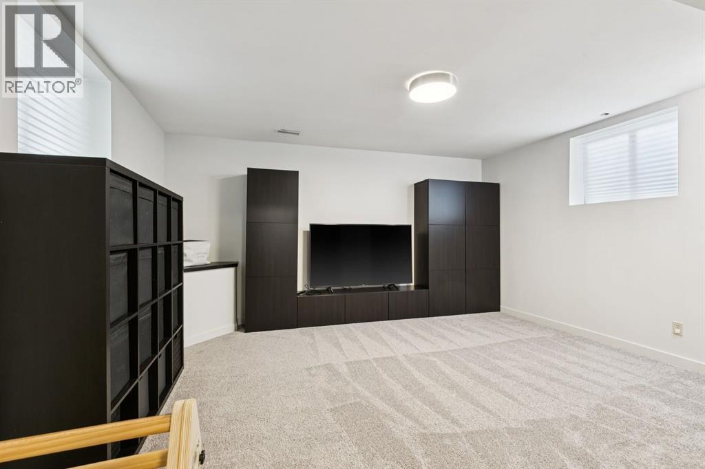 2618 24a Street Sw, Calgary, Alberta  T3E 1W3 - Photo 39 - A2305820