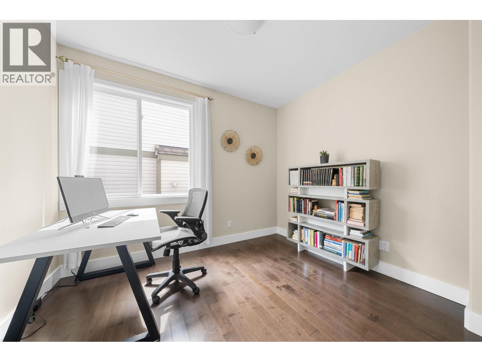 1818 Camelback Court, Coquitlam, British Columbia  V3E 3K4 - Photo 13 - R3119486