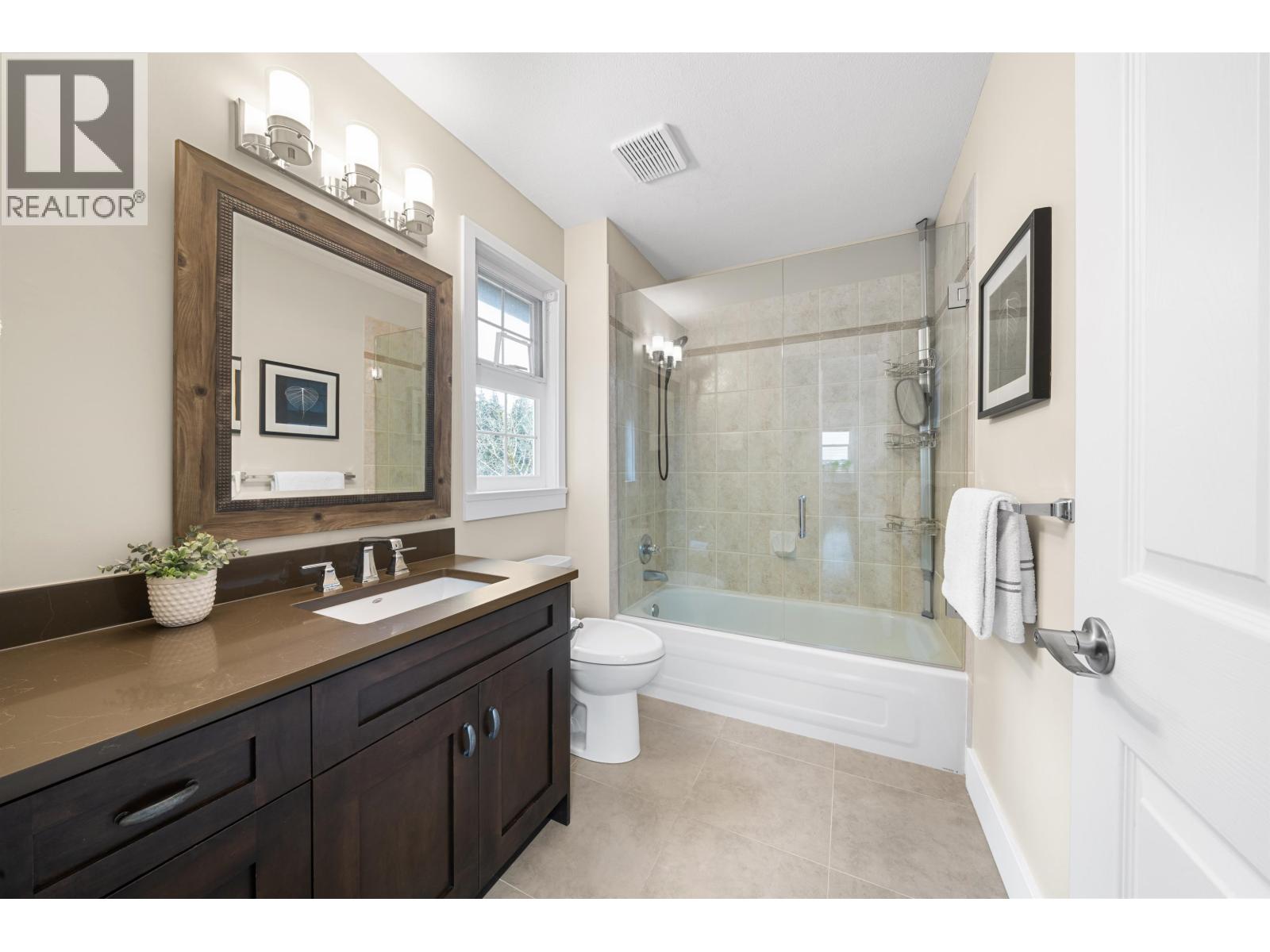 1818 Camelback Court, Coquitlam, British Columbia  V3E 3K4 - Photo 20 - R3119486