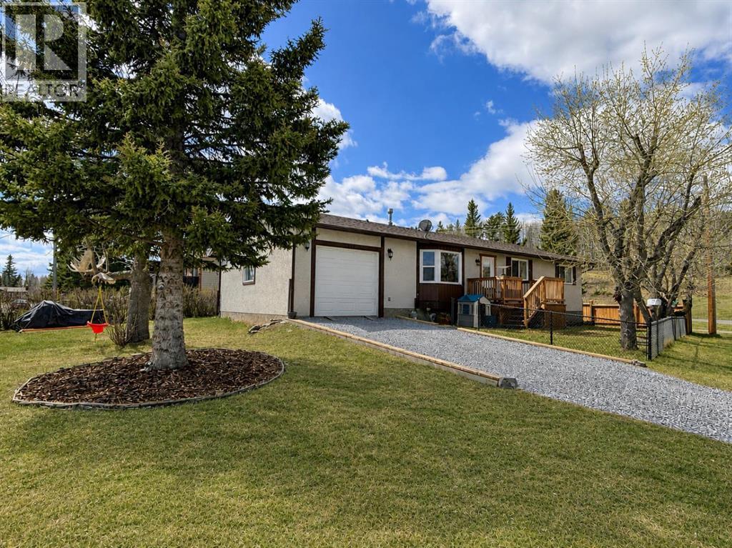 616 1 Street NE, Sundre, Alberta  T0M 1X0 - Photo 40 - A2306460