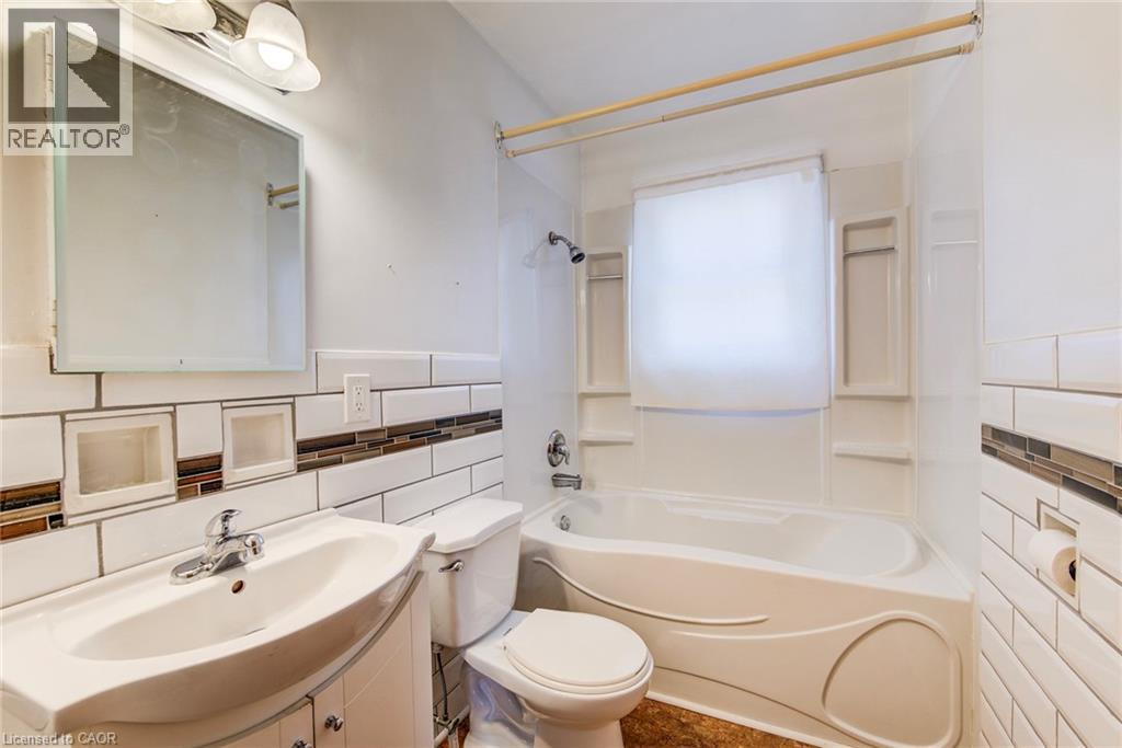 71 Brandon Avenue, Kitchener, Ontario  N2M 2J2 - Photo 24 - 40829118