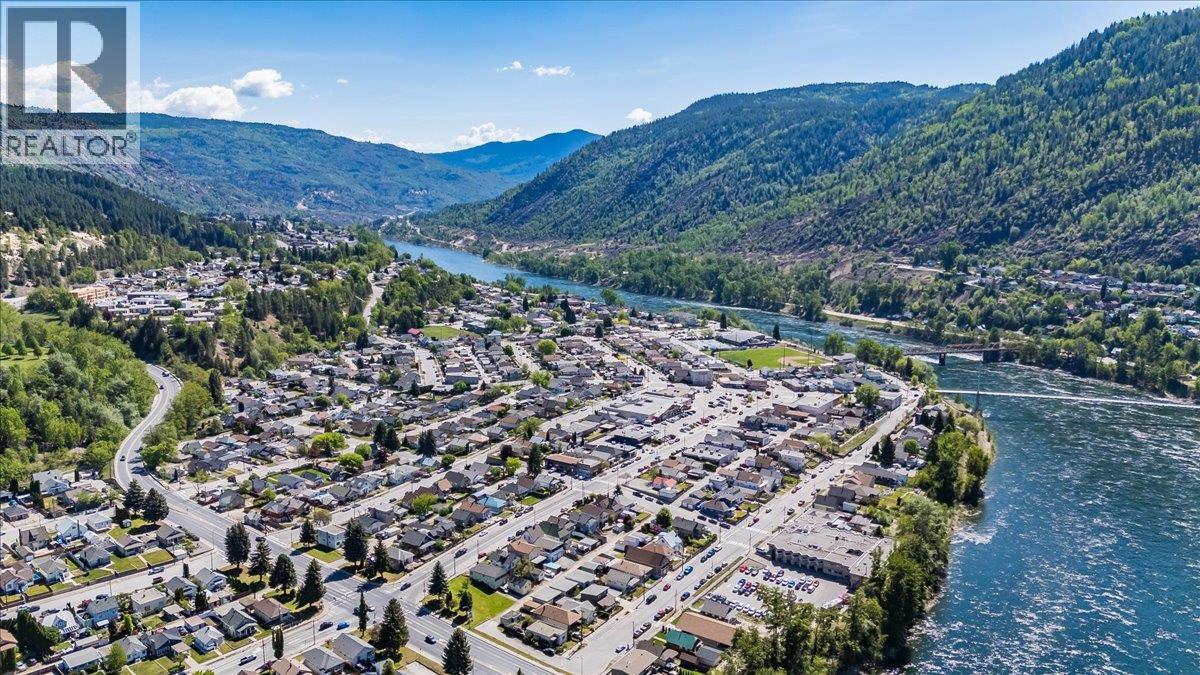 1443 Columbia Avenue, Trail, British Columbia  V1R 1J7 - Photo 57 - 10386815