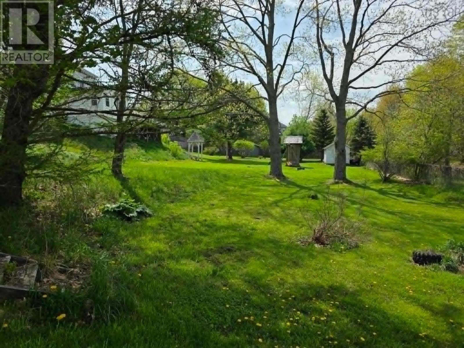 12 Yorke Street, Truro, Nova Scotia  B2N 2M9 - Photo 10 - 202611684