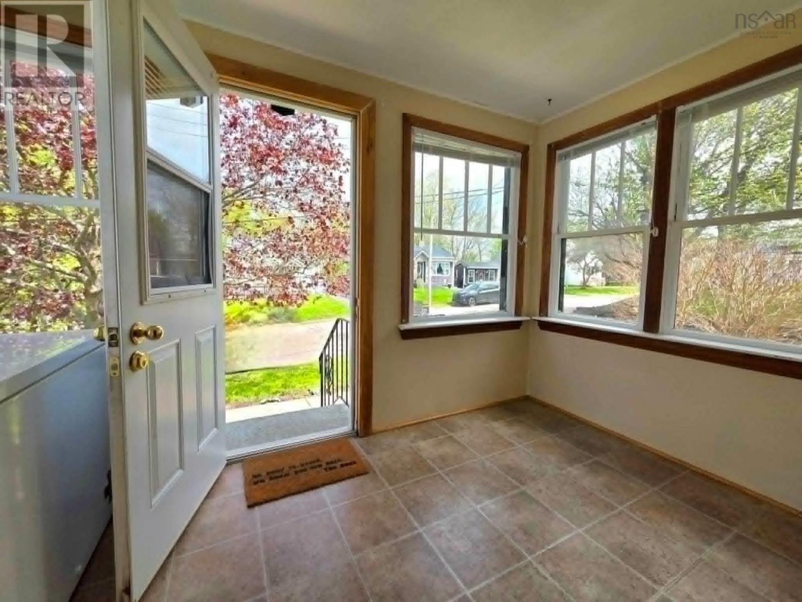 12 Yorke Street, Truro, Nova Scotia  B2N 2M9 - Photo 12 - 202611684