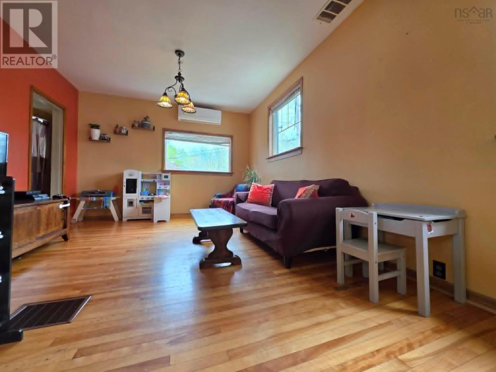 12 Yorke Street, Truro, Nova Scotia  B2N 2M9 - Photo 25 - 202611684