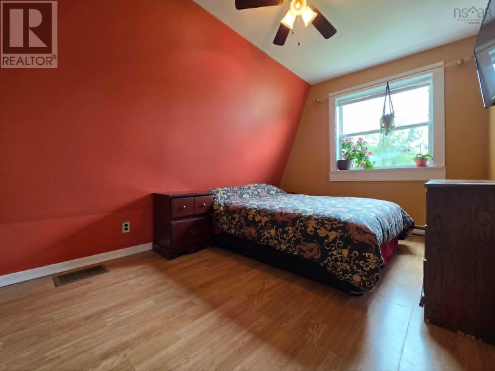 12 Yorke Street, Truro, Nova Scotia  B2N 2M9 - Photo 36 - 202611684