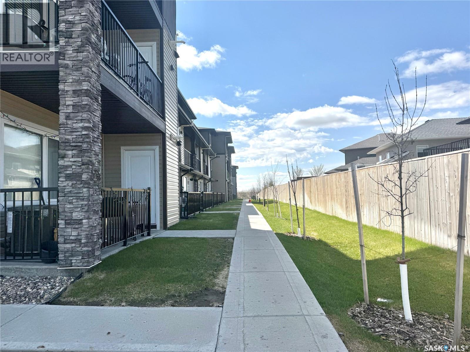 503 110 Akhtar Bend, Saskatoon, Saskatchewan  S7W 0X5 - Photo 3 - SK036719
