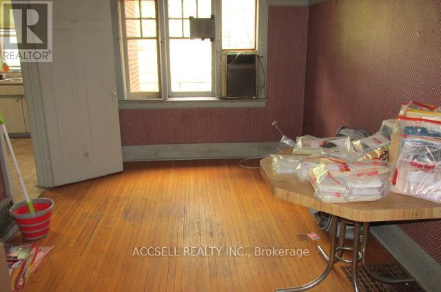 53 Arlington Avenue N, Toronto, Ontario  M6G 3K9 - Photo 12 - C13138210