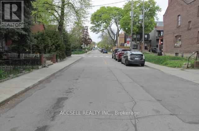 53 Arlington Avenue N, Toronto, Ontario  M6G 3K9 - Photo 18 - C13138210