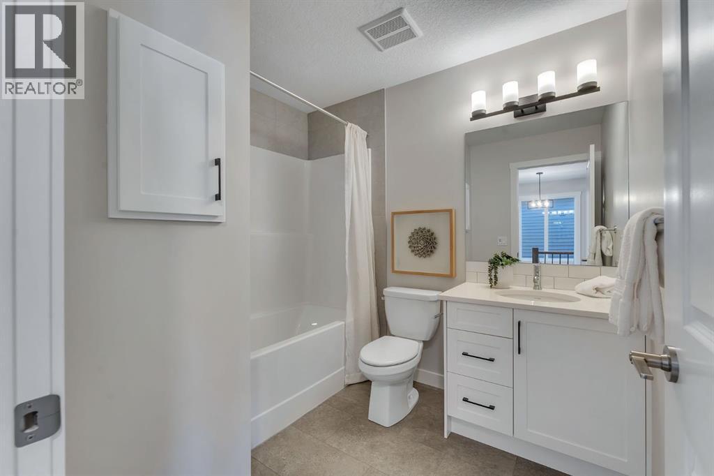 11 Fireside Common, Cochrane, Alberta  T4C 3E1 - Photo 37 - A2291699
