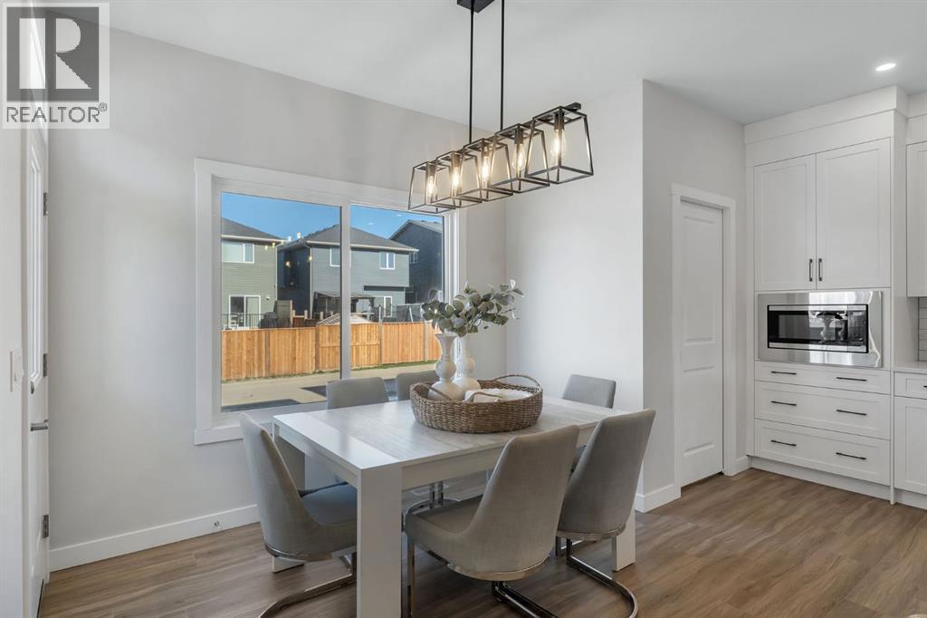 11 Fireside Common, Cochrane, Alberta  T4C 3E1 - Photo 20 - A2291699