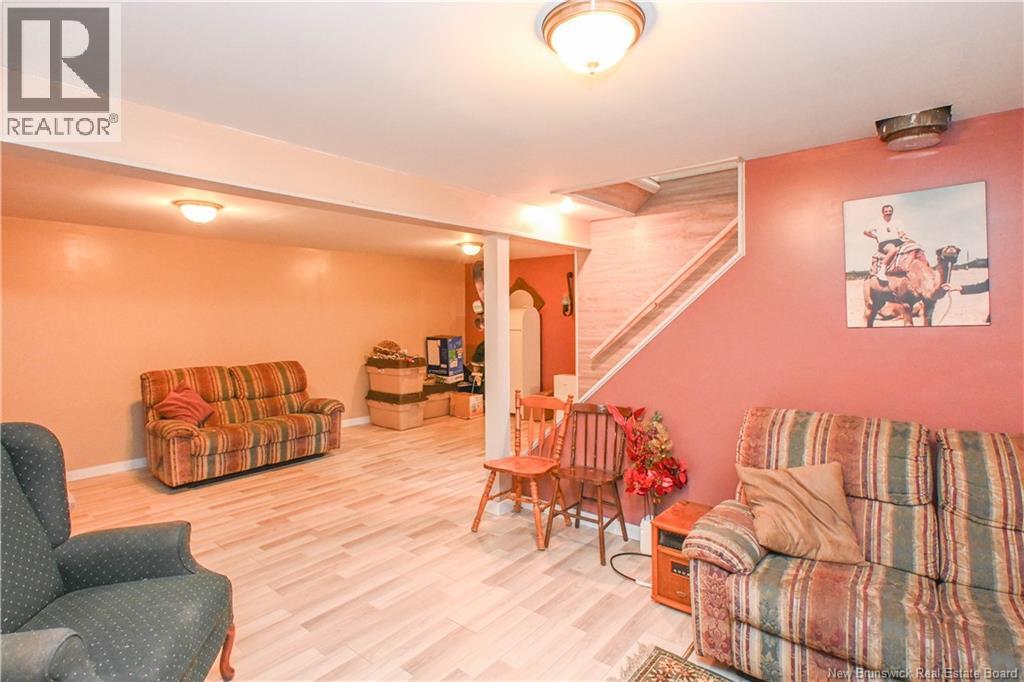 286 Saint-Pierre E. Boulevard, Caraquet, New Brunswick  E1W 1B5 - Photo 31 - NB140051