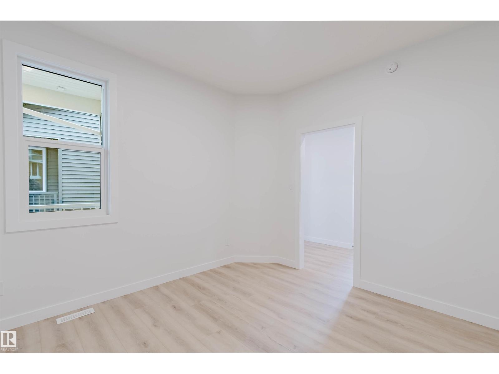 224 Edgemont Gr NW, Edmonton, Alberta T6M 3J6 - Photo 5 - E4489113