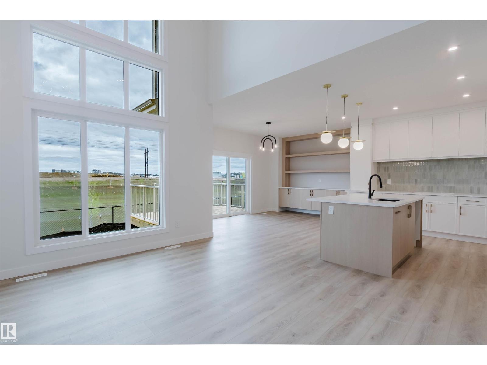 224 Edgemont Gr NW, Edmonton, Alberta T6M 3J6 - Photo 1 - E4489113