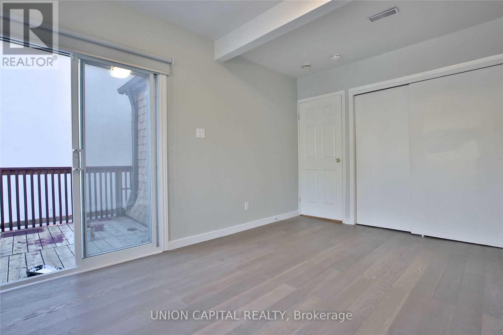 Upper - 366 Balliol Street, Toronto, Ontario M4S 1E2 - Photo 10 - C13156654