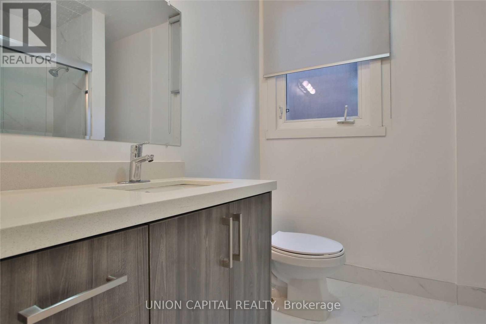 Upper - 366 Balliol Street, Toronto, Ontario M4S 1E2 - Photo 14 - C13156654