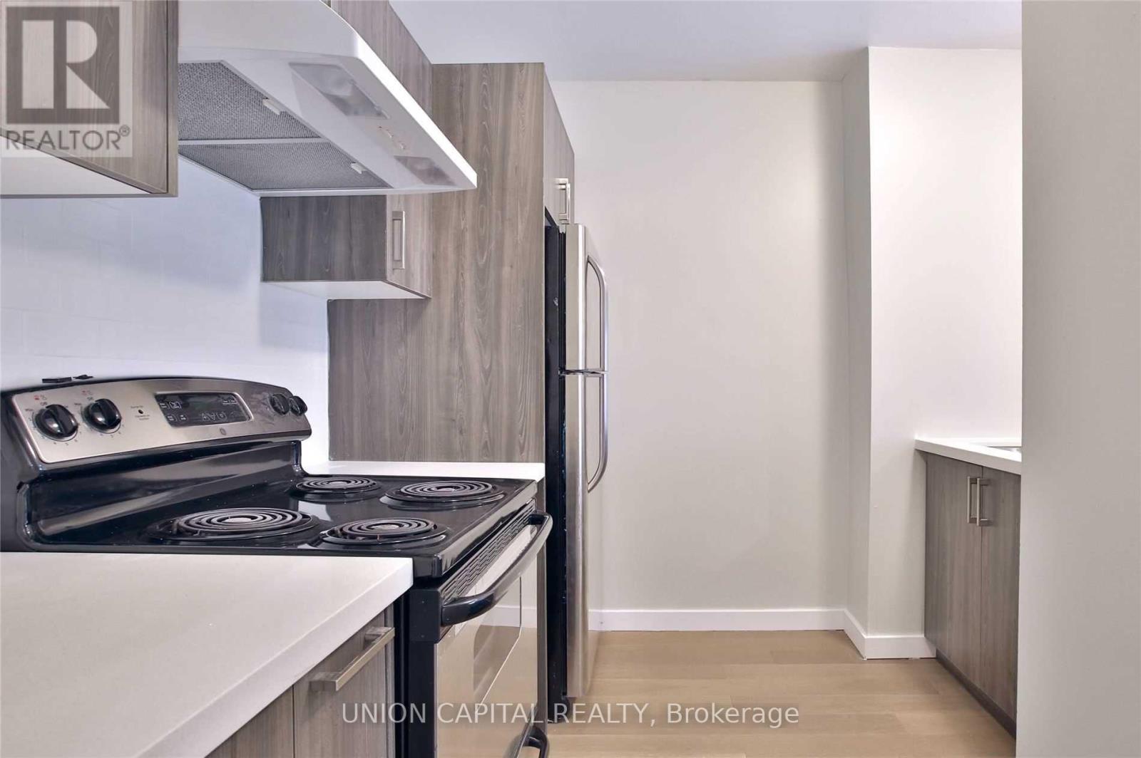Upper - 366 Balliol Street, Toronto, Ontario M4S 1E2 - Photo 7 - C13156654
