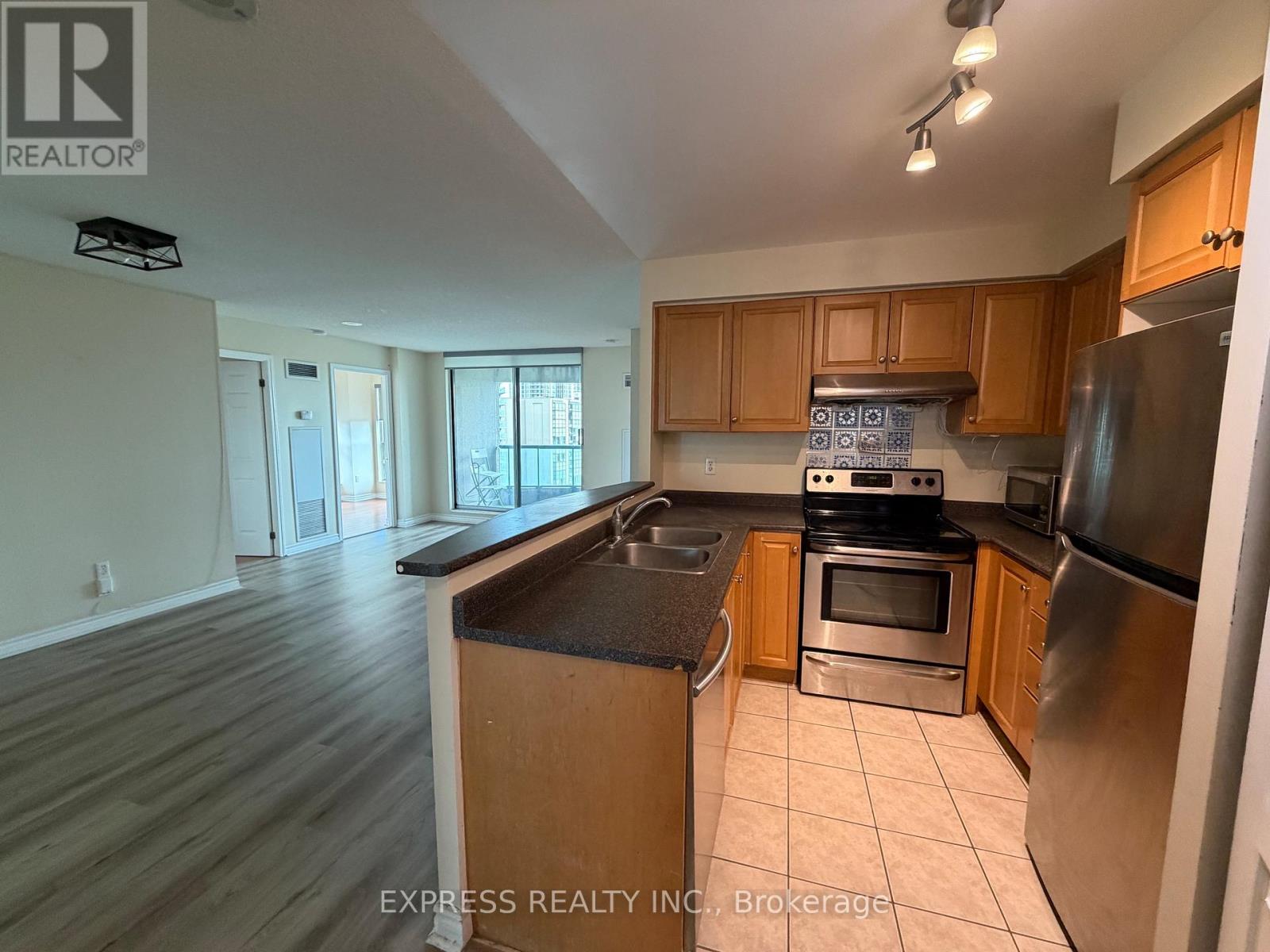 1803 - 7 LORRAINE DRIVE