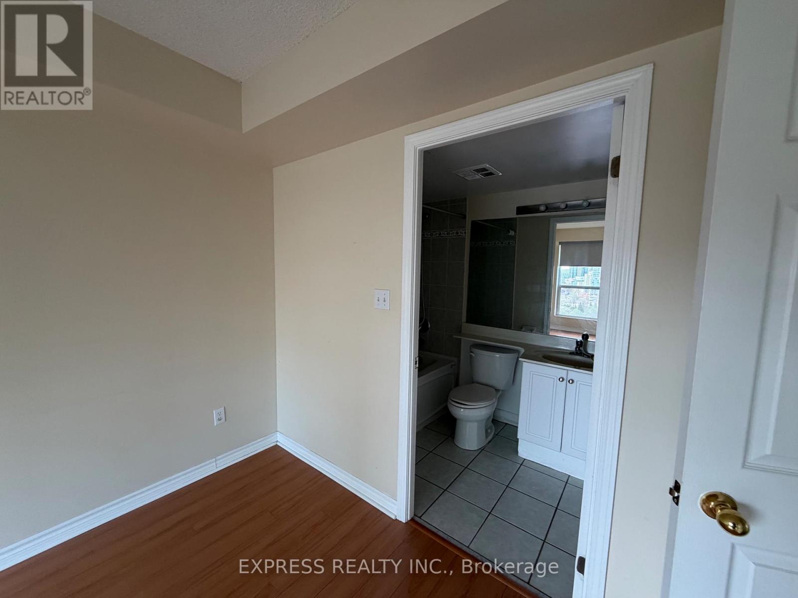 1803 - 7 Lorraine Drive, Toronto, Ontario  M2N 7H2 - Photo 7 - C13156708