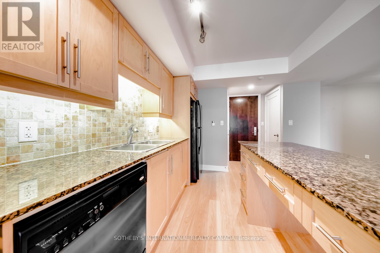 1705 - 20 Blue Jays Way, Toronto, Ontario  M5V 3W6 - Photo 7 - C13156732