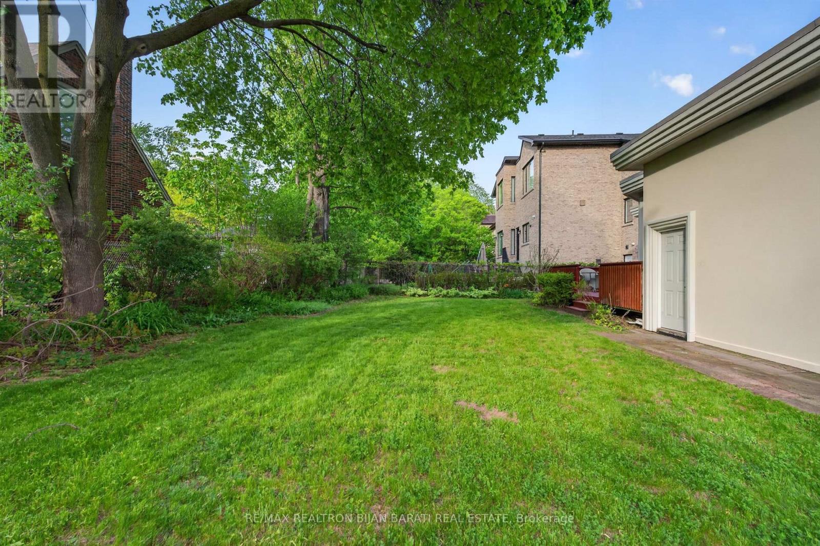 60 Lorraine Drive, Toronto, Ontario  M2N 2E6 - Photo 49 - C13156748