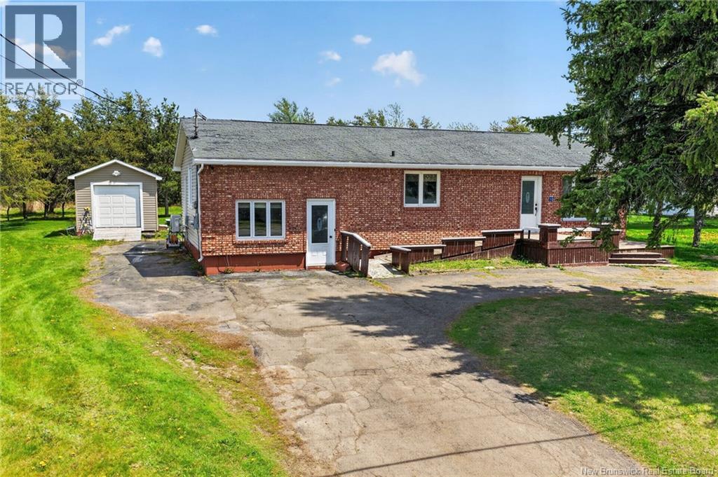 10 Ch Des Roches, Bouctouche, New Brunswick  E4S 4M2 - Photo 1 - NB139675