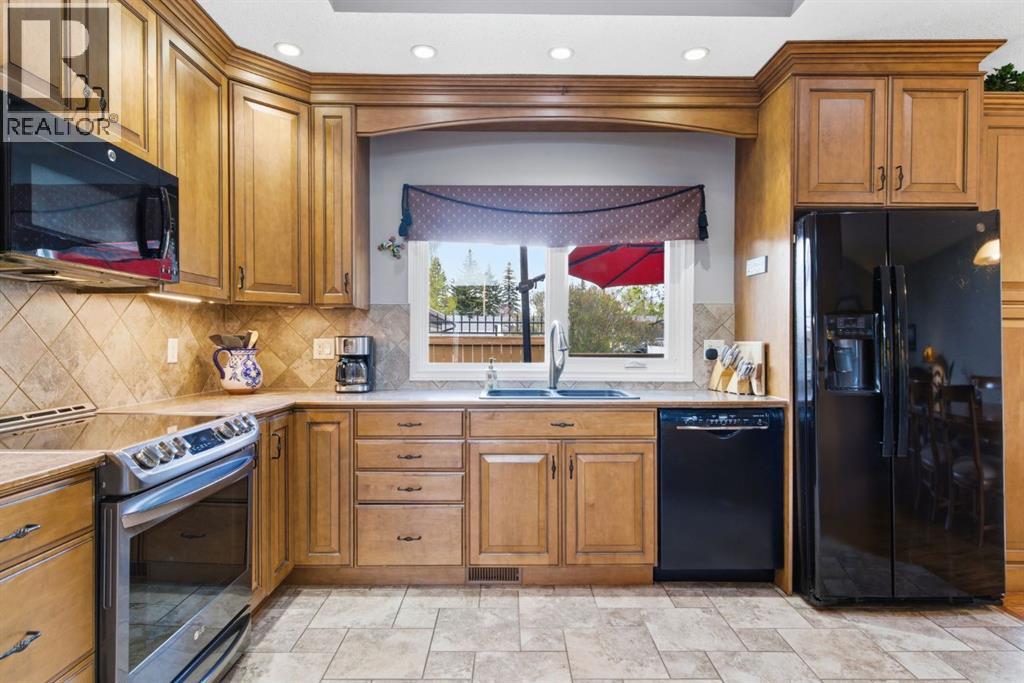 5012 Valiant Drive NW, Calgary, Alberta  T3A 0Y5 - Photo 6 - A2312225