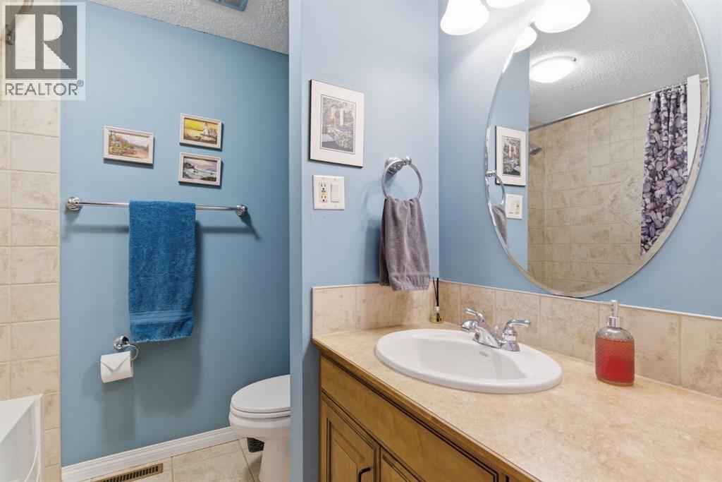 5012 Valiant Drive NW, Calgary, Alberta  T3A 0Y5 - Photo 19 - A2312225